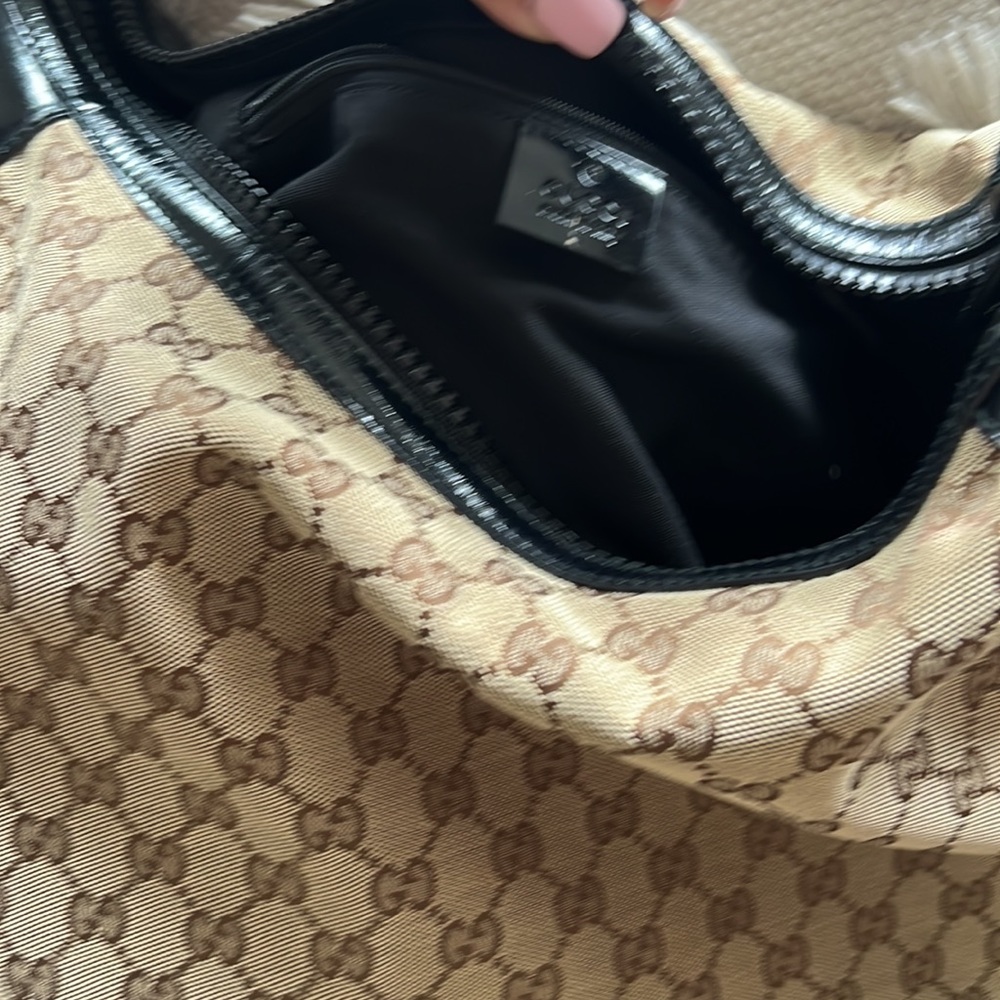 Gucci hobo purse - Picture 3 of 7